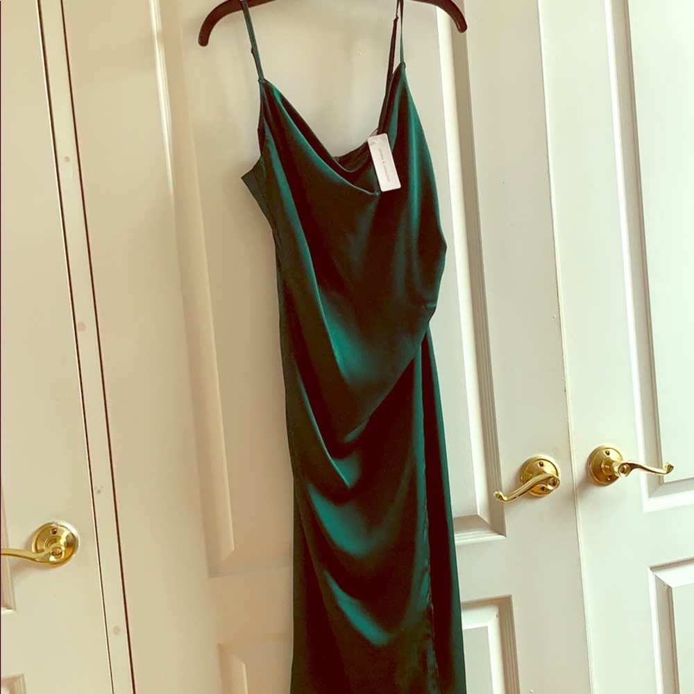 Silky green cowl neck figure flattering classic